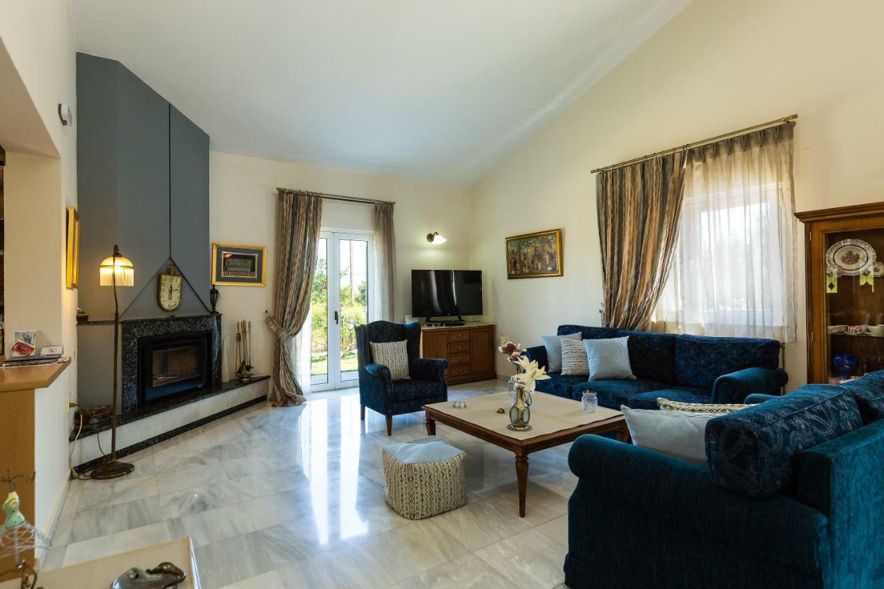 Carpe Diem-Luxury Villa With Private Pool Agia Paraskevi  Екстериор снимка